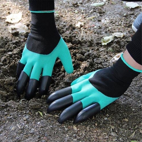 Green Digging Gloves With 4 Black Claws